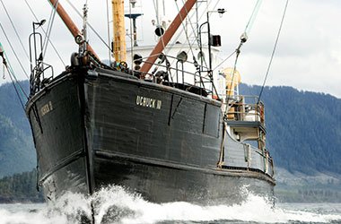 Met de postboot langs de westkust van Vancouver Island.