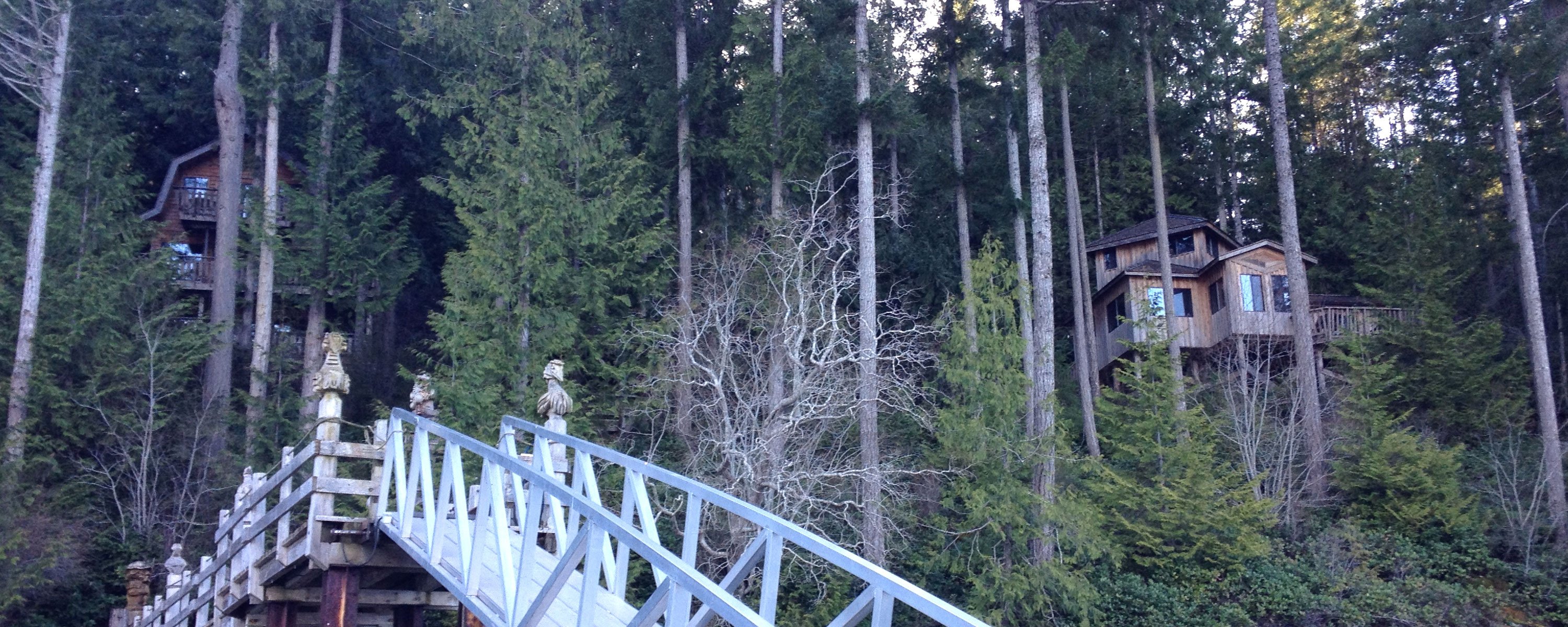 Desolation Resort met brug