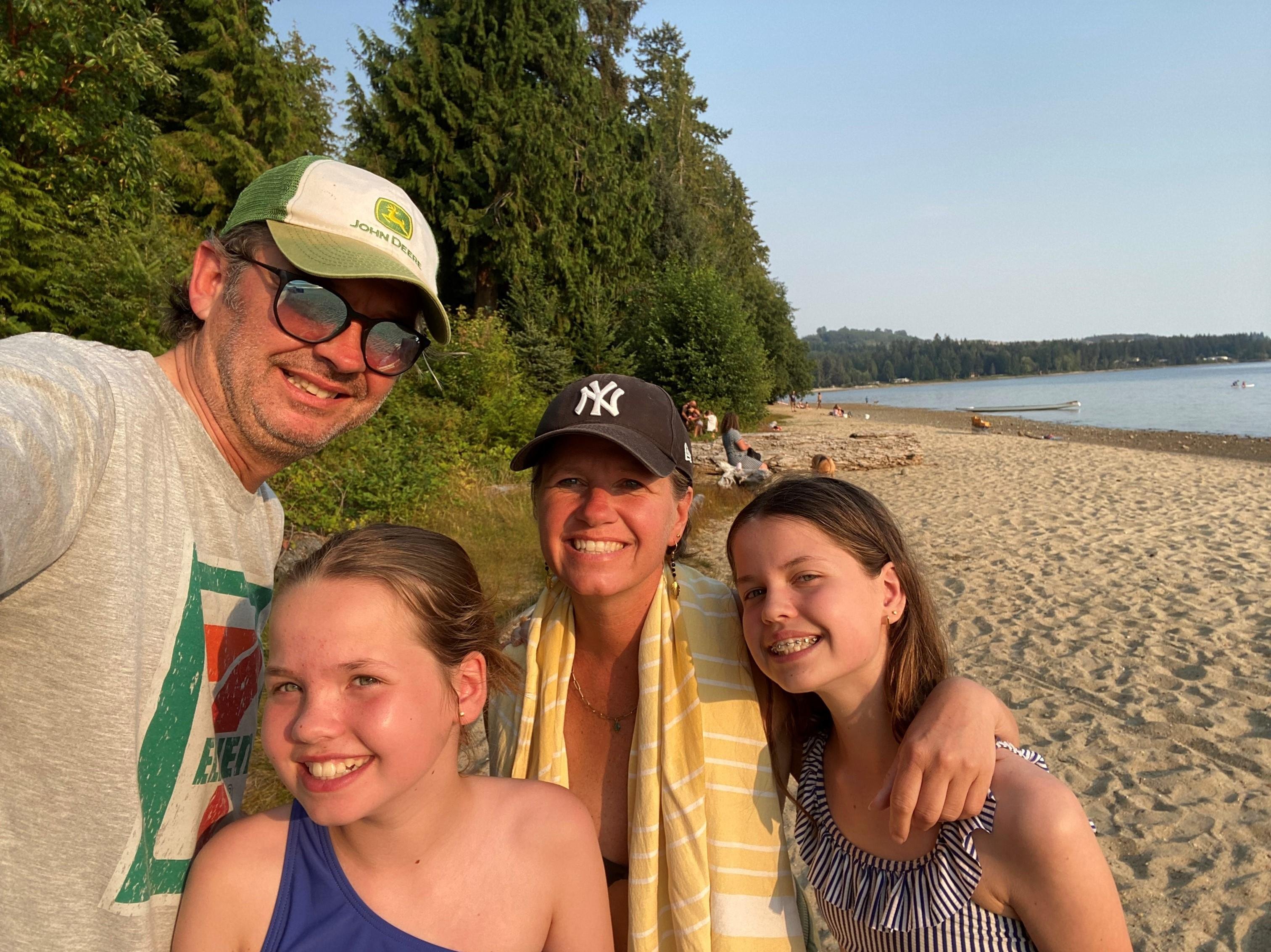 Het ging eindelijk weer gebeuren. Onze eigen Roderick is met zijn gezin op campervakantie naar Canada geweest. De keuze is gevallen op drie weken Vancouver Island. Nieuwe plekjes ontdekken en ‘off grid’ kamperen was het doel. Of dat gelukt is lees je in zijn reisverslag.